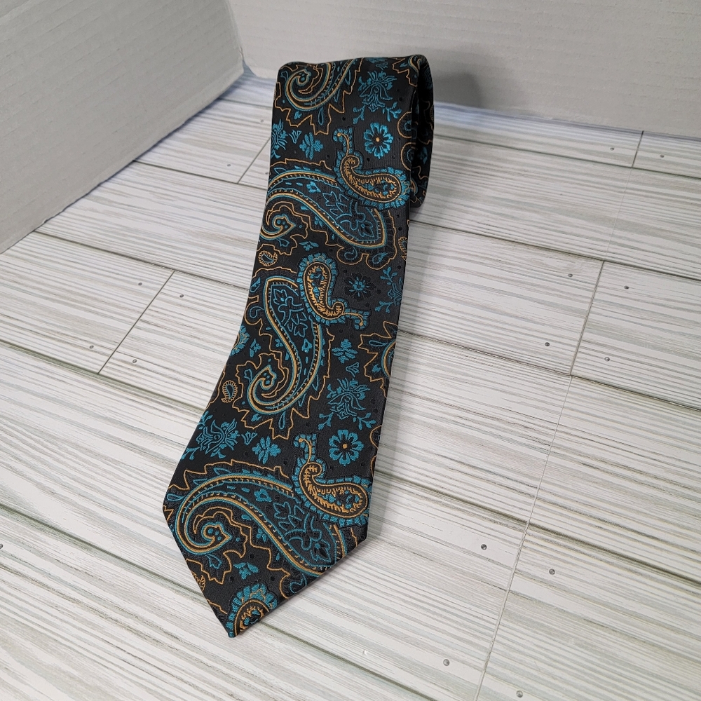 HI-TIE Mens Neck Tie NWT Black Blue Gold Paisleys 100 % Silk Handmade